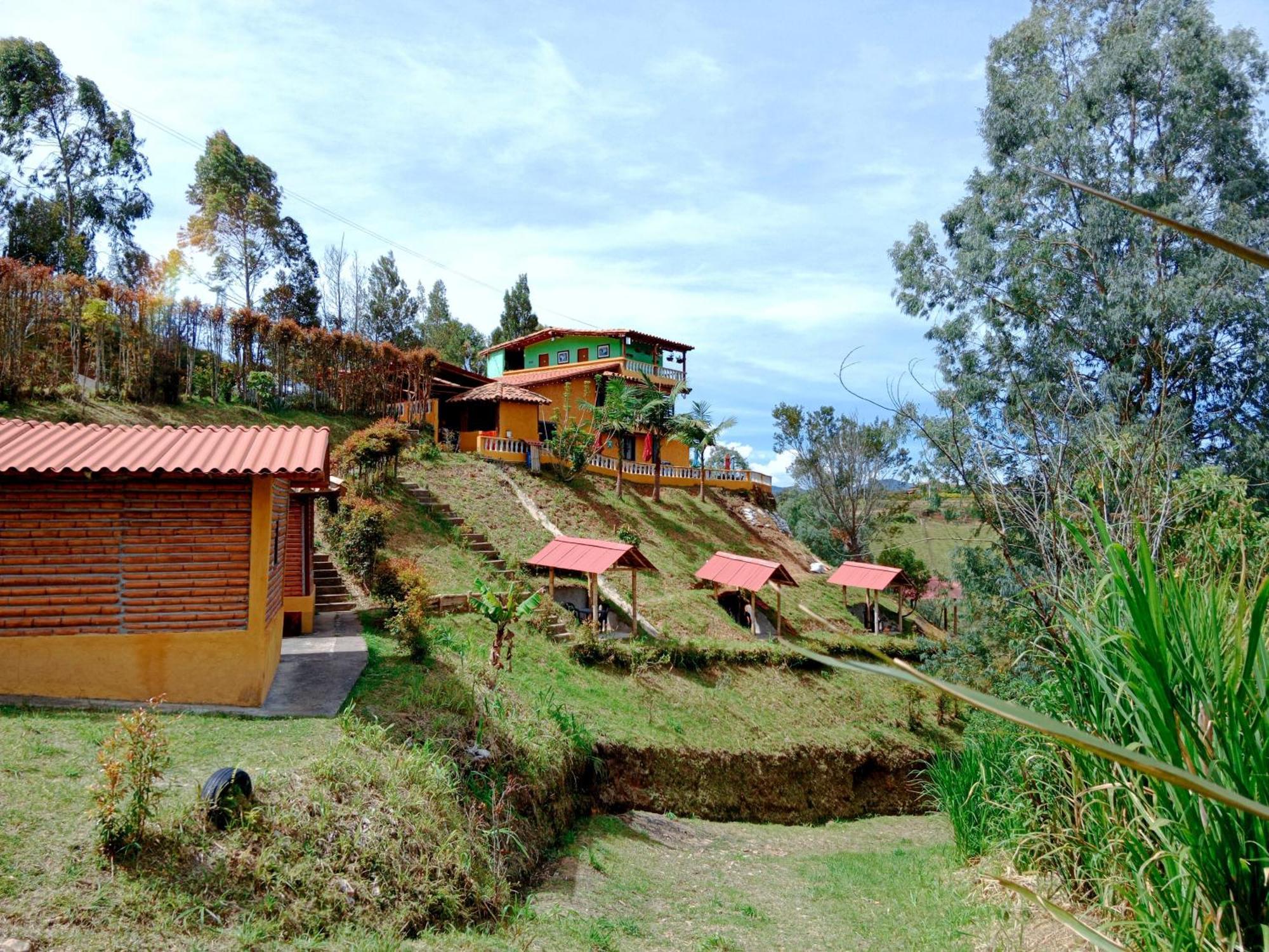 Vista Hermosa Eco Hostal Carmen de Viboral エクステリア 写真